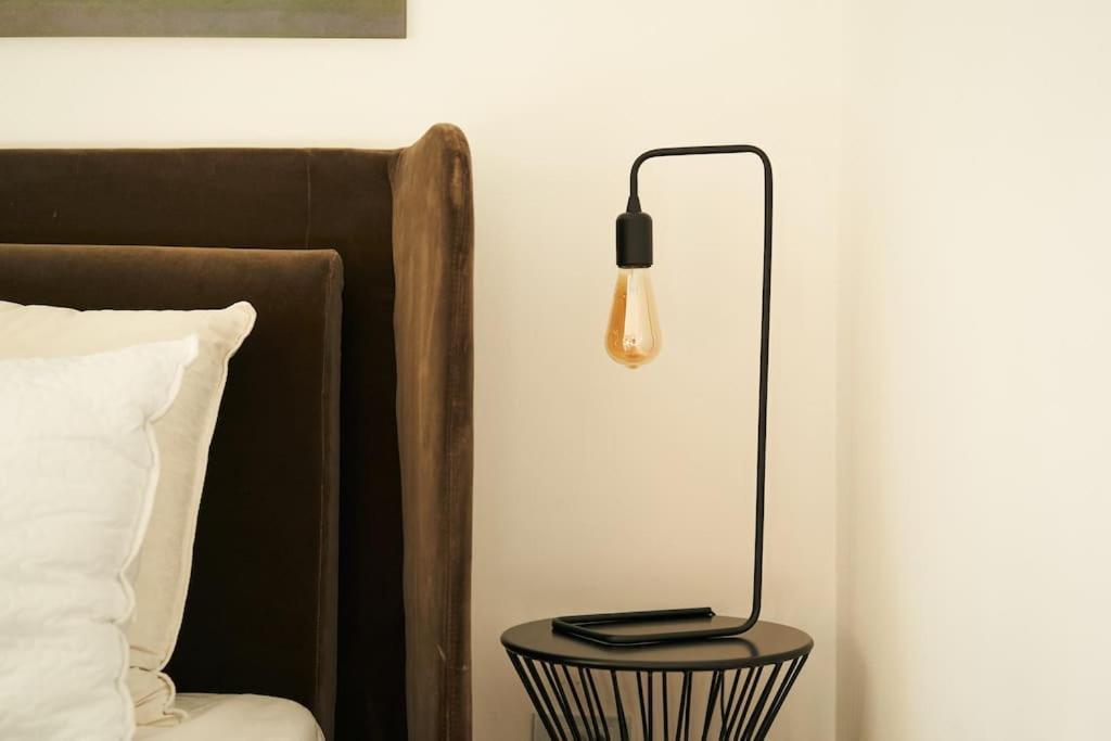 Ultracentral Two Rooms Apartment In Bukares Bagian luar foto