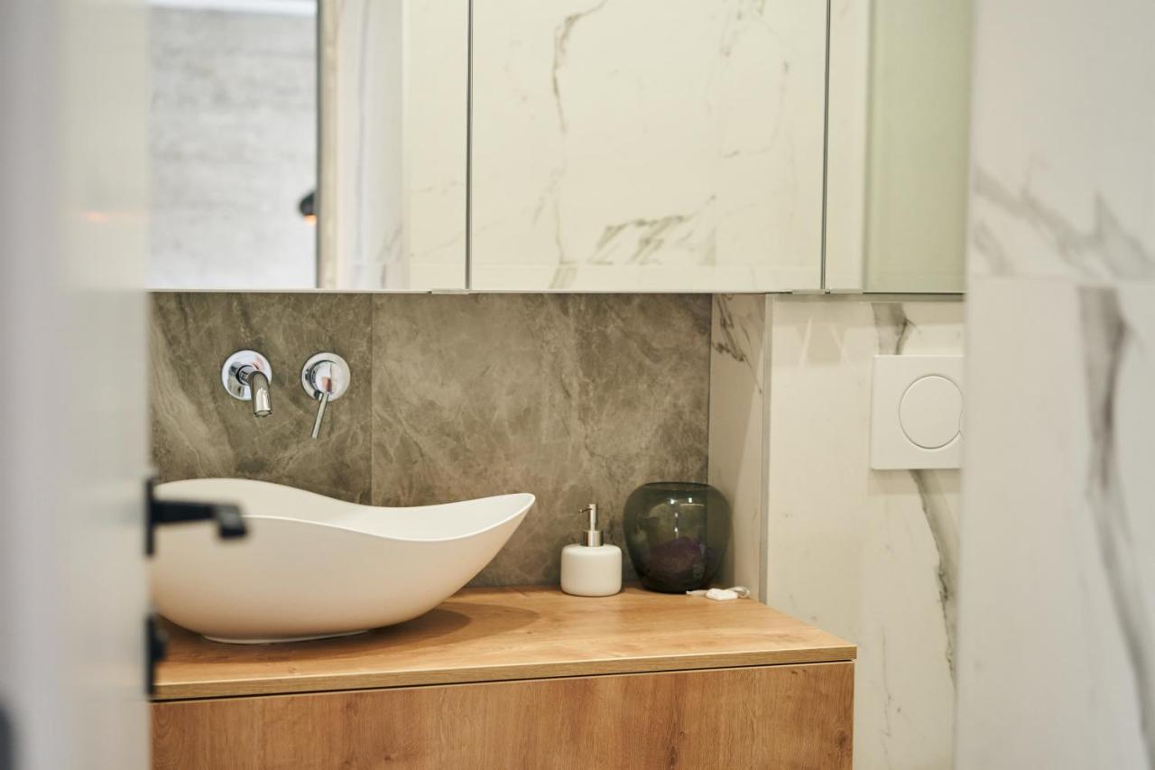Ultracentral Two Rooms Apartment In Bukares Bagian luar foto
